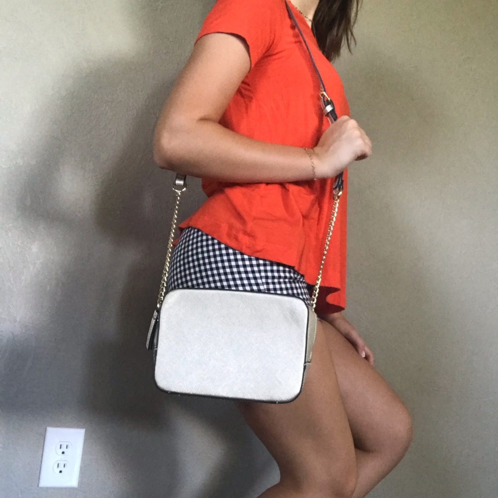 A gold hand bag
